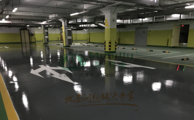 ‌旧地面翻新方案：阿合奇环氧地坪涂层覆盖混凝土裂缝修复技术